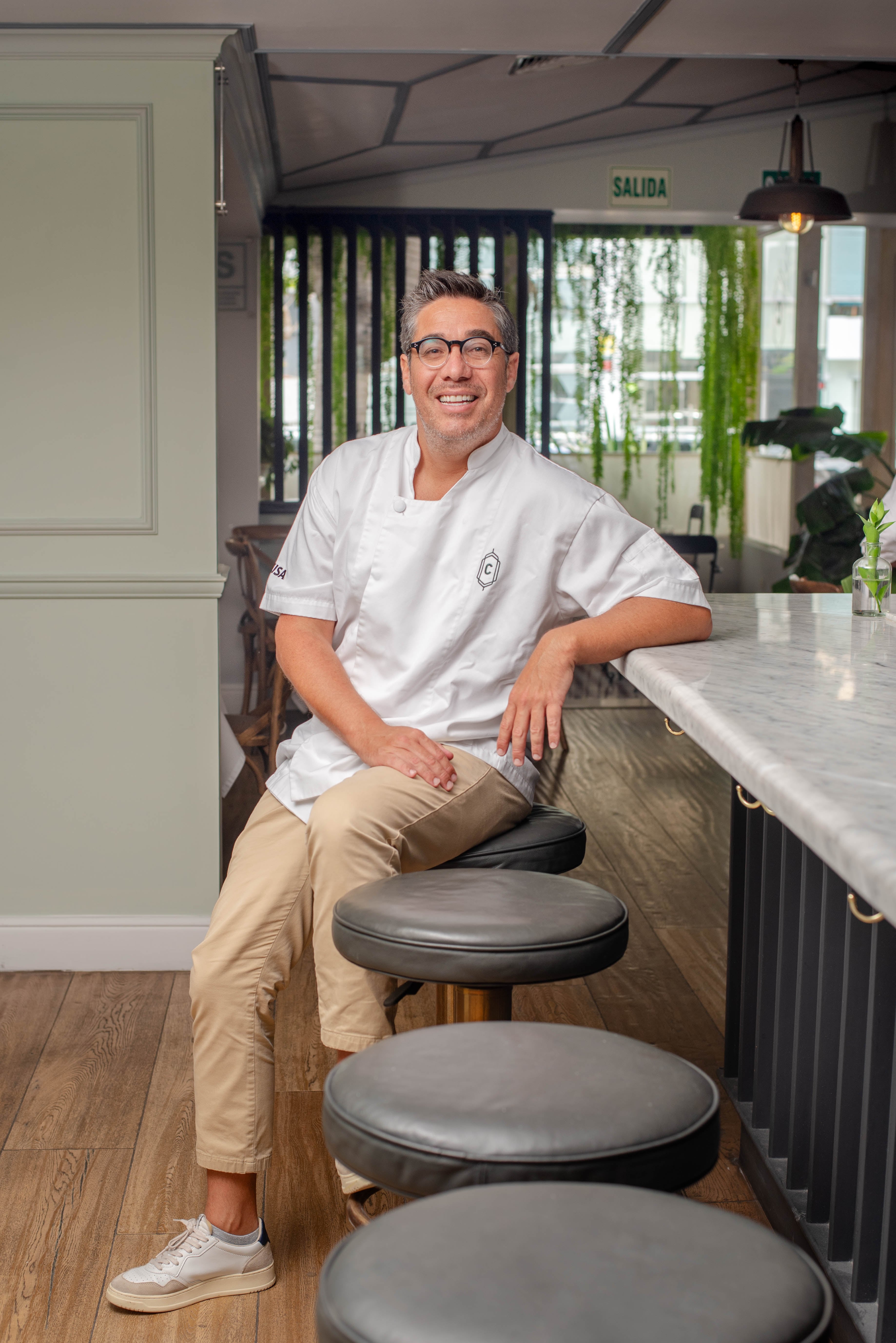 Miguel Hernández, chef principal de Osteria Convivium