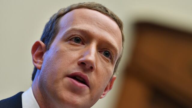 Florida cita a Zuckerberg a testificar por el uso de redes por traficantes de personas