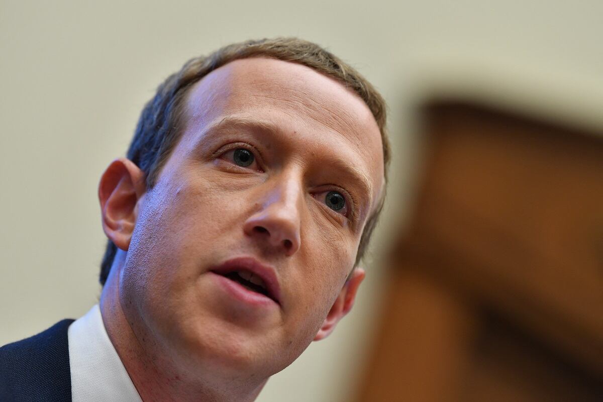 El presidente y director ejecutivo de Meta, Mark Zuckerberg, testifica ante el Comité de Servicios Financieros de la Cámara en el edificio de oficinas Rayburn House en Washington, DC el 23 de octubre de 2019. (Foto de Nicholas Kamm / AFP)