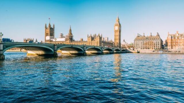 Londres sigue encabezando los centros financieros pese a Brexit