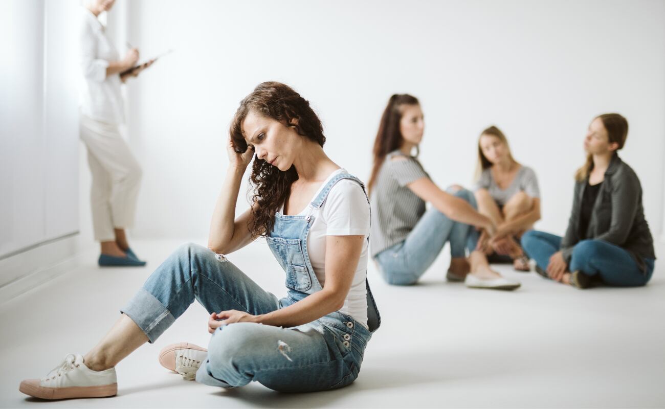 “Cuando decimos ‘todo el mundo es así’ o ‘siempre me pasa lo mismo’, estamos imponiendo una creencia que limita nuestra capacidad de ver los matices de la situación”, comenta Baluarte.