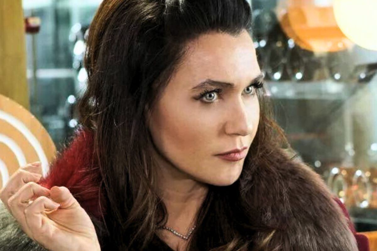 Eda Ece como Yıldız Yılmaz en la telenovela turca "Pecado original" (Foto: Med Yapim)