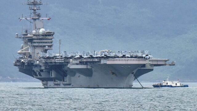 Marinero del portaaviones USS Theodore Roosevelt muere de coronavirus