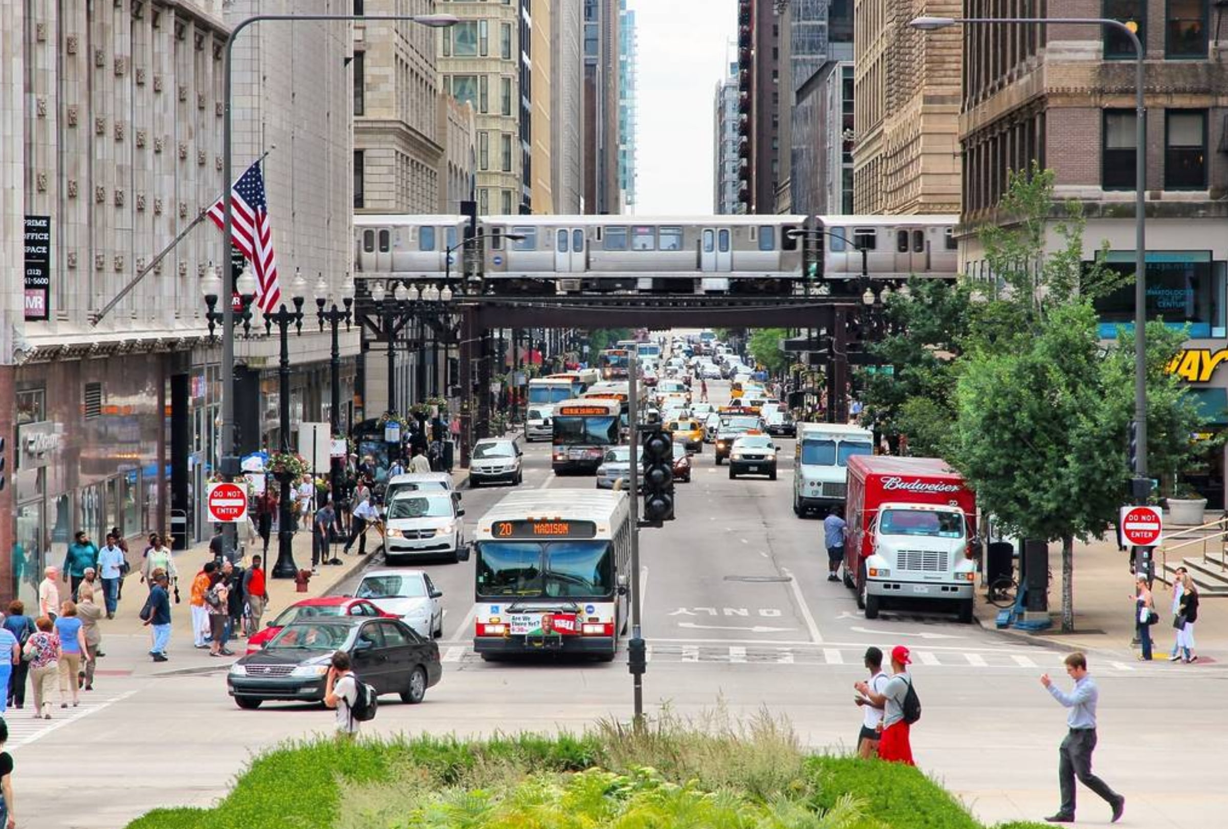 Illinois llevará a cabo el cambio al horario de verano (Daylight Saving Time, DST) este domingo 9 de marzo de 2025. (Foto: AFP)