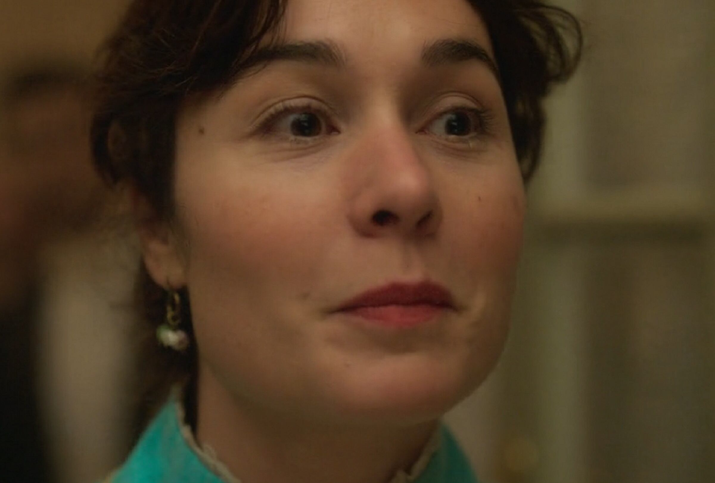 Nadia de Santiago, ¿retomará el rol de la carabina Elena Bianda en una segunda temporada de "Manual para señoritas"? (Foto: Netflix)