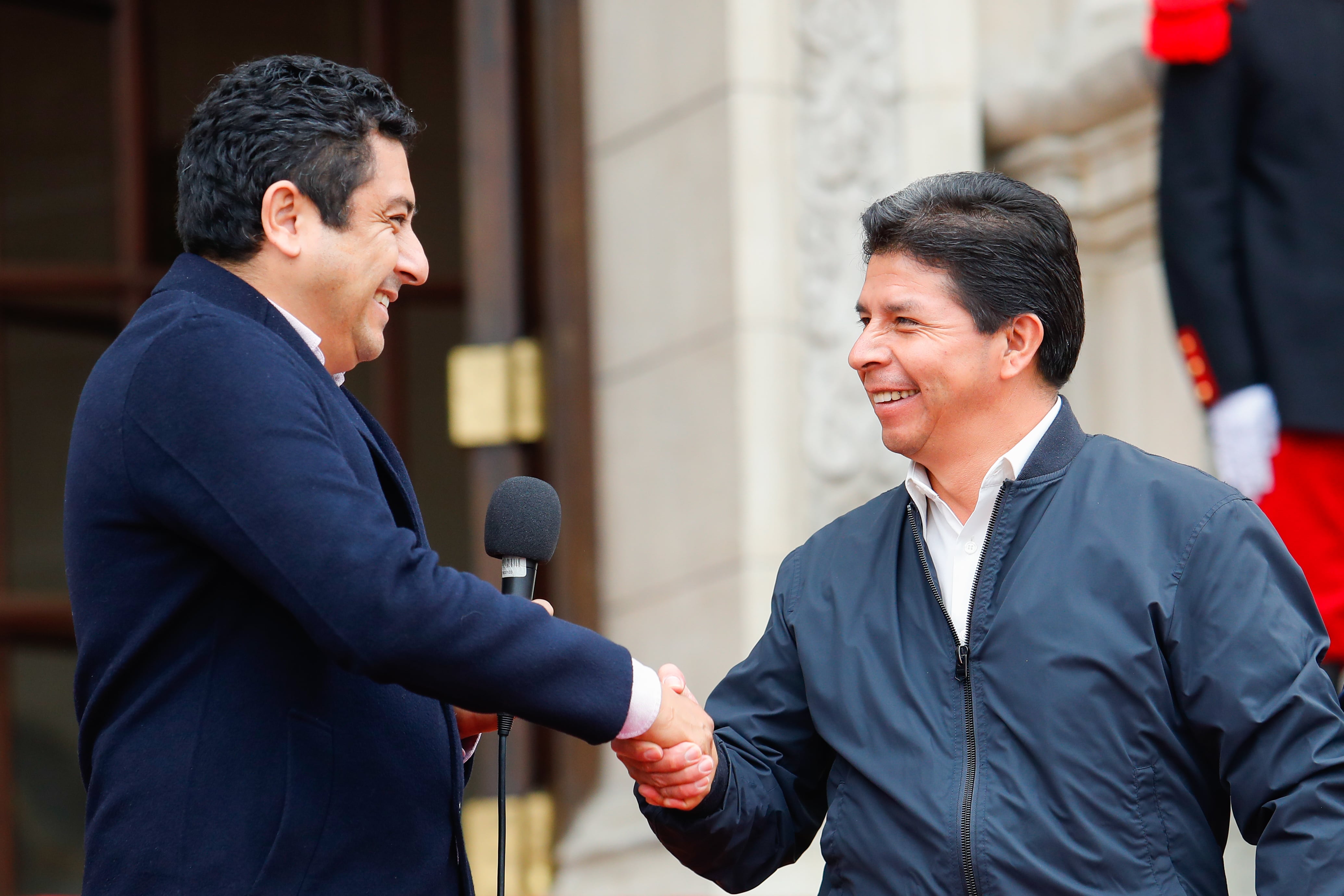 Bermejo con Castillo durante una actividad del en Palacio de Gobierno. El hoy sentenciado por terrorismo fue uno de los legisladores más cercanos al expresidente durante su gestión (Foto: Presidencia)