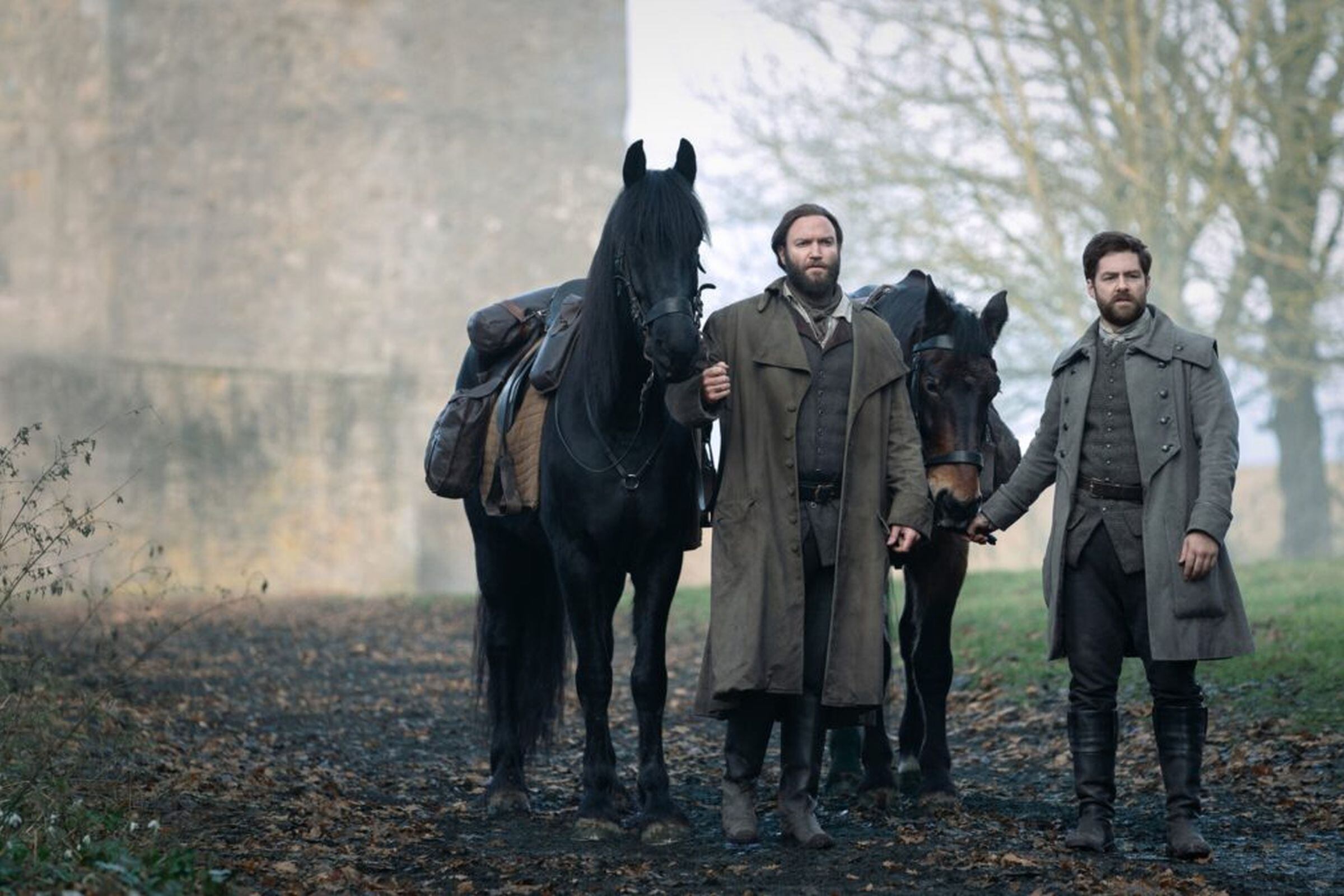 ¿Roger podrá reunirse con su familia? (Foto: Outlander / Starz)