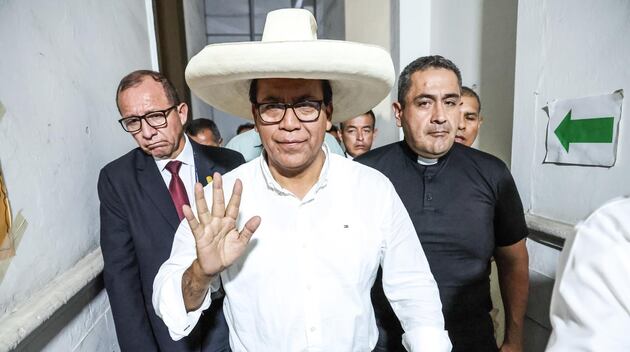 Sánchez Palomino- actual congresista y ministro de Comercio Exterior y Turismo durante todo el régimen de Pedro Castillo (2021-2022)- también remarcó que su proyecto político “mira el Perú a 30 o 50 años hacia adelante”.(Foto: EFE)