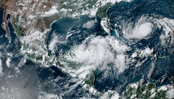 Esta es la segunda tormenta con nombre de la temporada de huracanes del Atlántico de 2024 y se convirtió formalmente en tormenta tropical el viernes. (Foto de NOAA/RAMMB / AFP/REFERENCIAL)