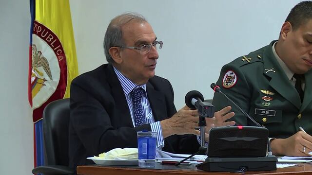 Colombia rechaza diálogo con ELN sin desarme