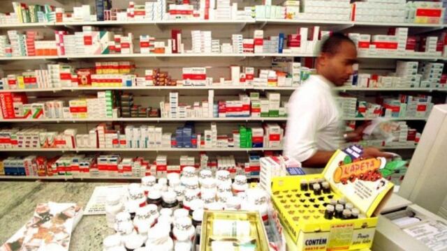 Stock mínimo de medicamentos genéricos en farmacias entrará en vigencia en diciembre
