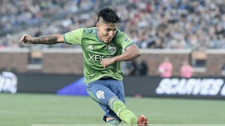Ruidíaz firmó álbum de hincha peruano después de su vital asistencia en la MLS | VIDEO