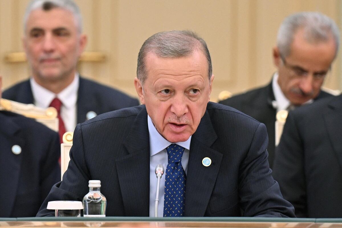 El presidente de Turquía, Recep Tayyip Erdogan, asiste a la X Cumbre del Consejo de Jefes de Estado de la Organización de Estados Turcos, en Astaná, el 3 de noviembre de 2023. (Foto de Handout / SERVICIO DE PRENSA PRESIDENCIAL DE KAZAJISTÁN / AFP)
