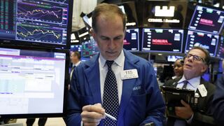 Wall Street cierra en rojo por resultados empresariales decepcionantes