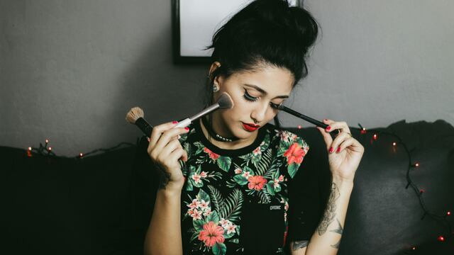 La parte del rostro que debes maquillarte al final, según una experta en belleza