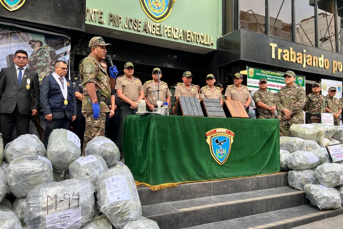 Las autoridades incautaron más de siete mil kilogramos de cocaína en el puerto del Callao. (Foto: Redes sociales)