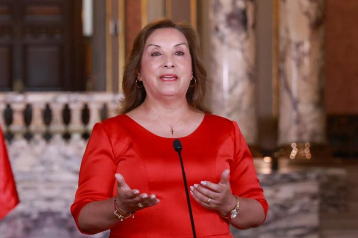 La presidenta recordó con emoción a su propio padre y rindió homenaje a quienes ya no están presentes. (Foto: Andina)