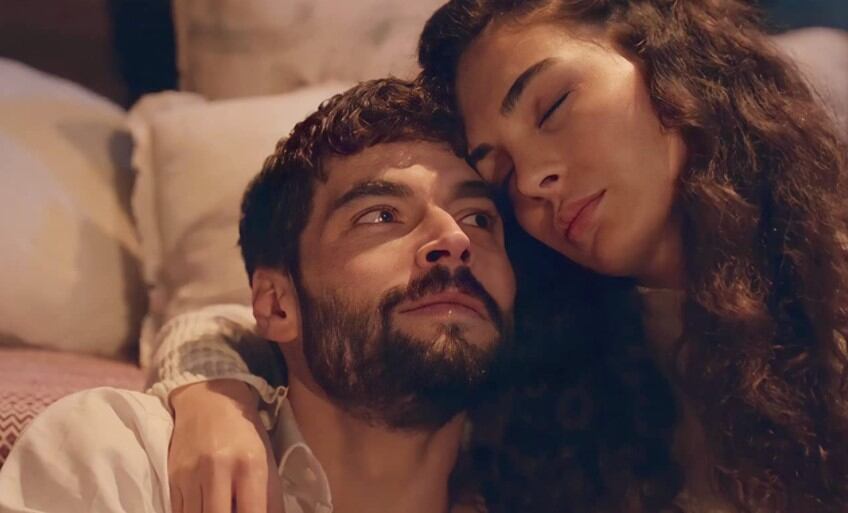 Miran y Reyyan en "Hercai" (Foto: Medyapım / MF Yapım)