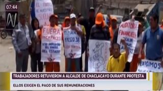 Chaclacayo: trabajadores municipales retienen a alcalde por falta de pagos
