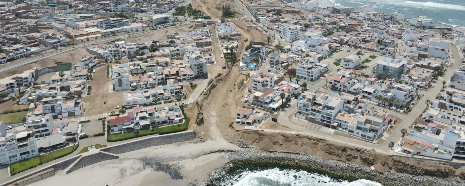 Punta Hermosa contra el tiempo ante desastres: tramo de cauce del huaico sigue bloqueado por desmonte y basura