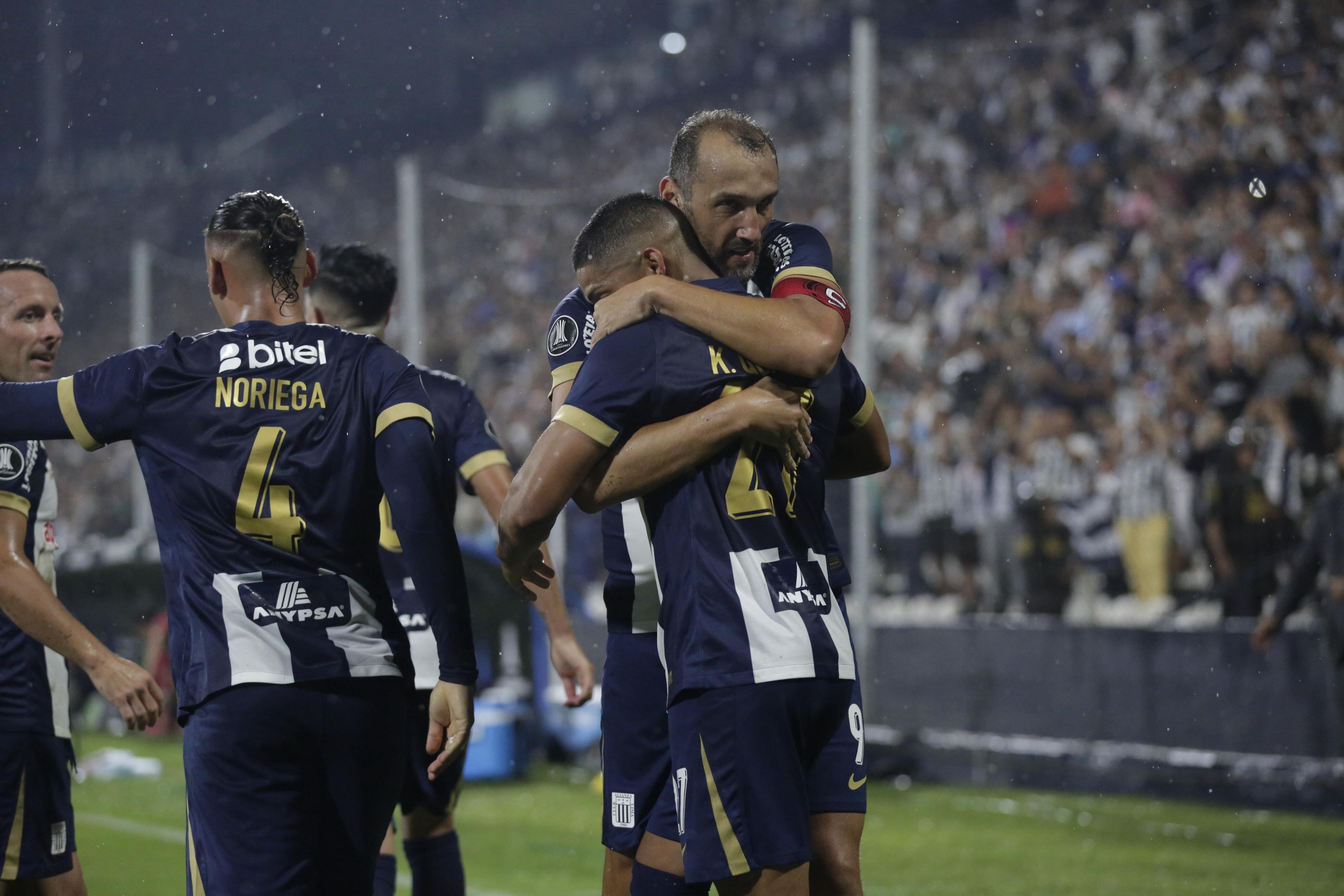 El conjunto ‘blanquiazul’ derrotó a Nacional de Asunción por 3-1 en el estadio Alejandri Villanueva. Foto: GEC