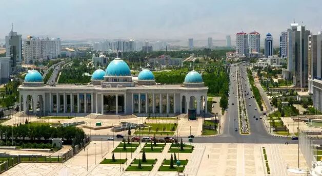 La ciudad de Ashgabat destaca por sus increíbles edificaciones a base de mármol (Foto: iStock)