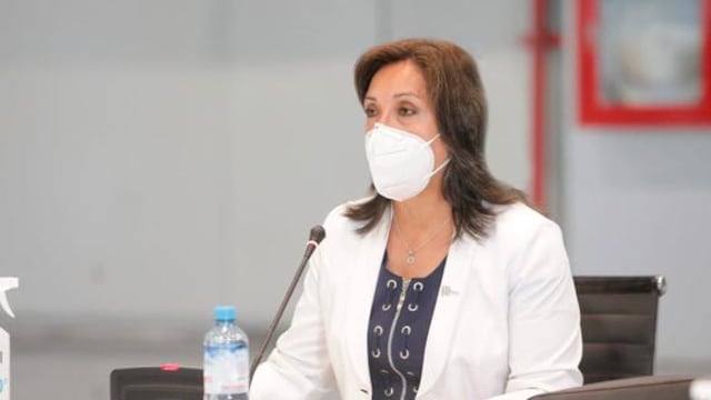 Dina Boluarte señala que solicitó licencia en asociación civil antes de asumir como ministra