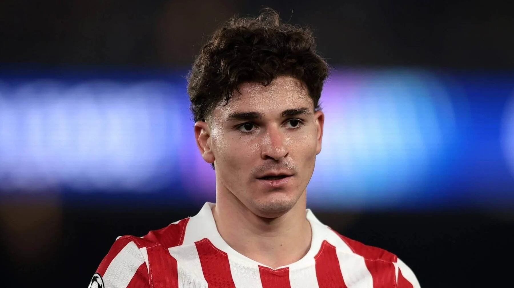 Máxima tensión en el Atlético de Madrid: Por qué la hinchada pifió a Julián Álvarez | VIDEO
