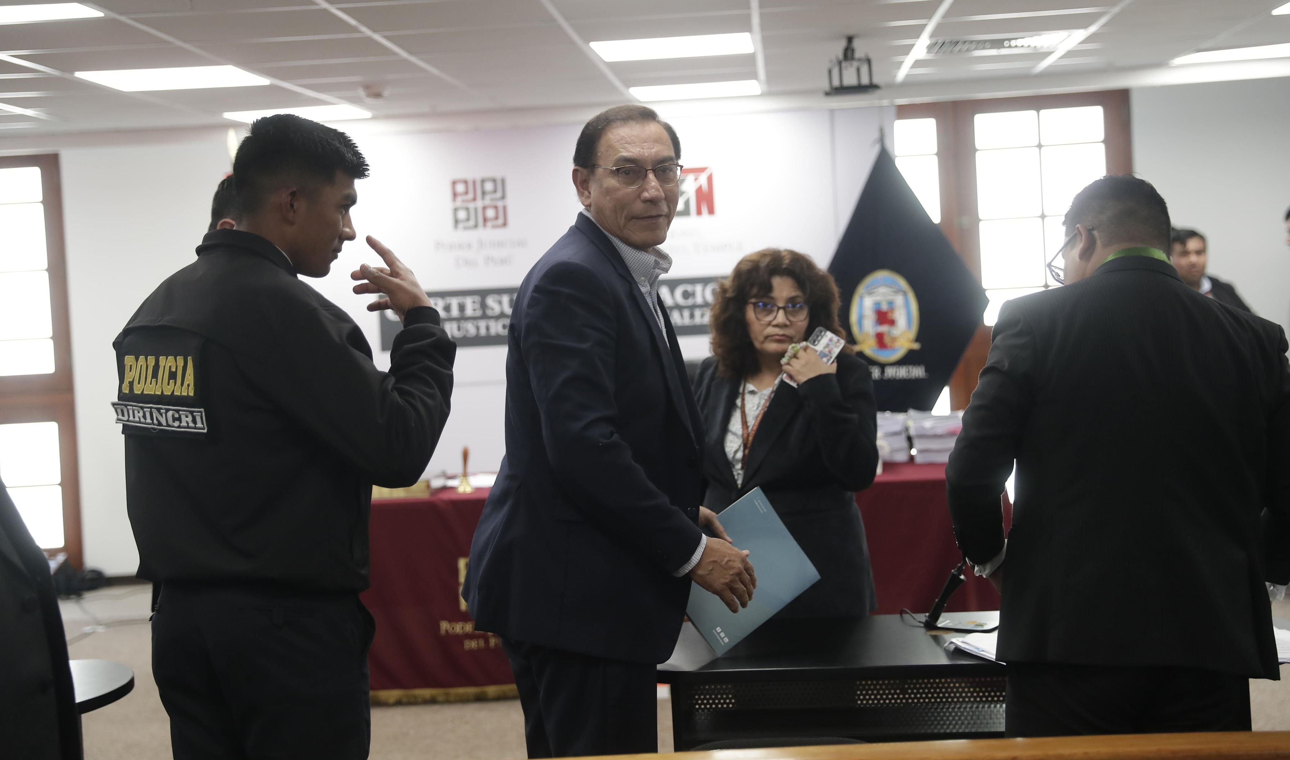 Martín Vizcarra es detenido luego de que se le dictó prisión preventiva. Foto: GEC / Hugo Pérez