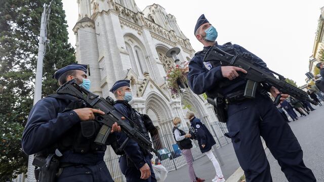 Ataque de Niza fue cometido por un tunecino de 21 años que viajó a Francia en octubre