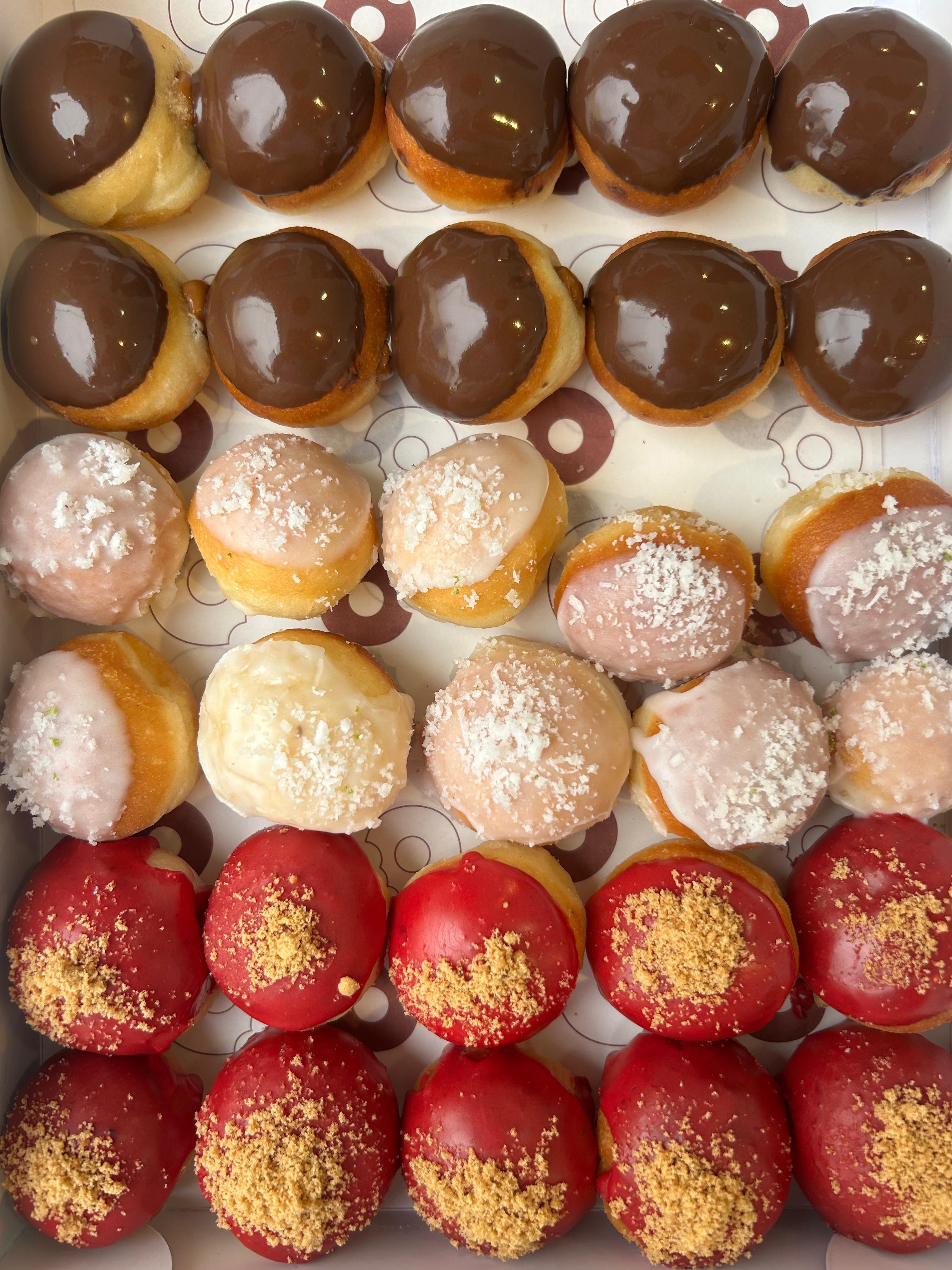 Más de 22 sabores de donas ofrece Rosca.