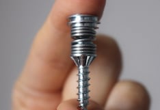 No más vecinos molestos: crean un tornillo que reduce a la mitad el ruido en las viviendas