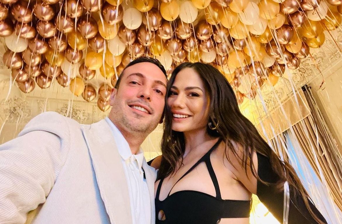 Oğuzhan Koç se casará con la actriz Demet Özdemir tras pedirle matrimonio el 14 de febrero (Foto: Oğuzhan Koç / Demet Özdemir / Instagram)