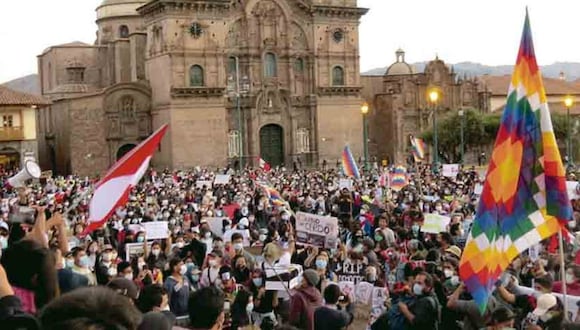 La Federación Departamental de Trabajadores del Cusco convocó una marcha en contra del gobierno de Dina Boluarte y la libertad de Alberto Fujimori. (Foto: Agencias)