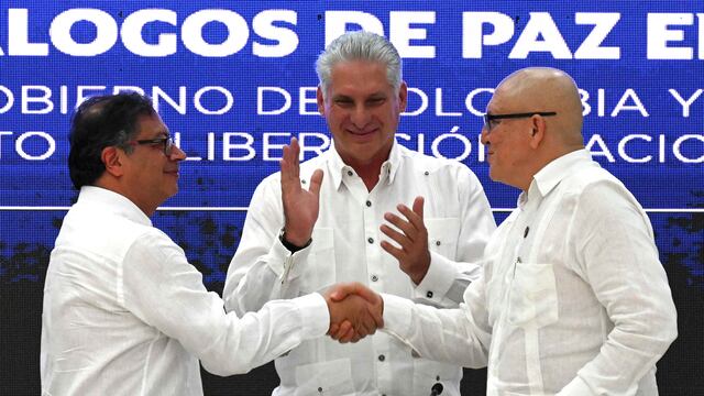 Gobierno colombiano dice que no ha discutido con ELN el subsidio para que deje de secuestrar