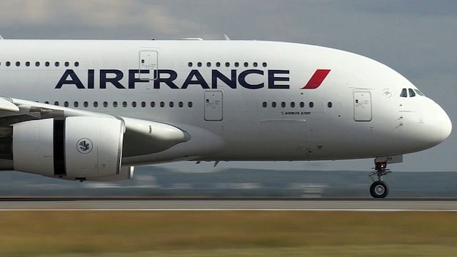 Air France planea recortar 6.500 empleos para el 2022 