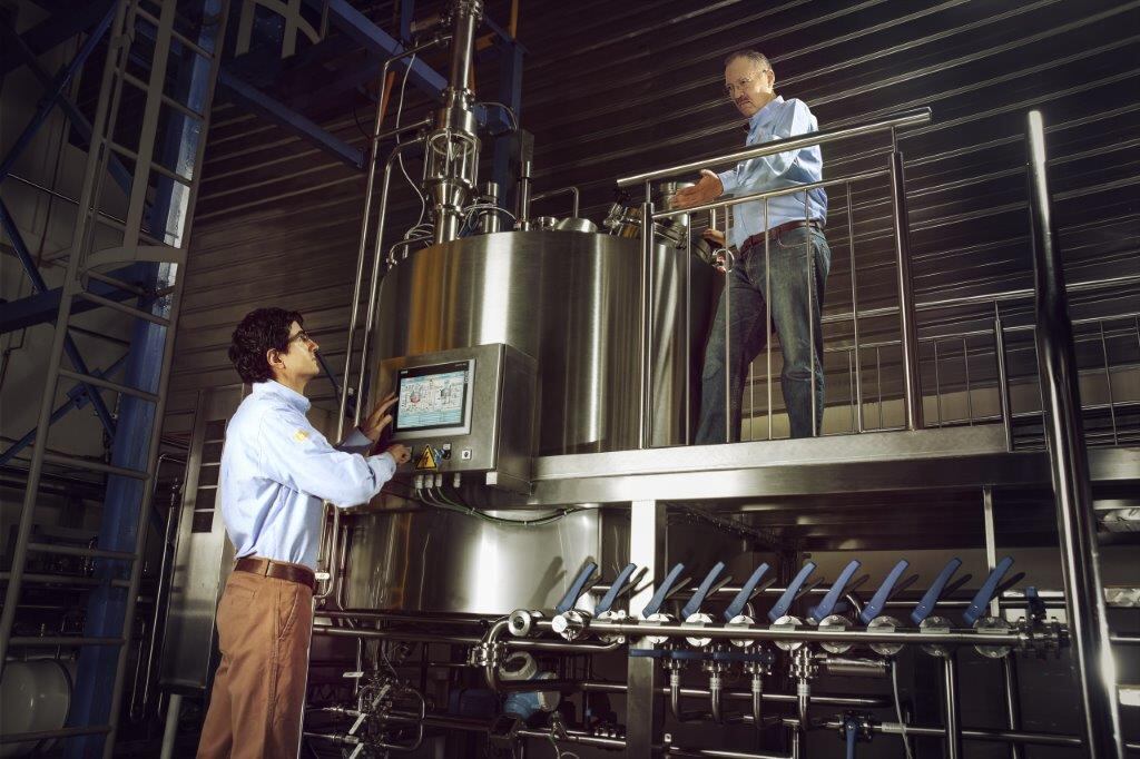 Esteban Caro Lucioni y Rolando Caro.