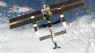 Evacúan estación espacial por una supuesta fuga de amoníaco