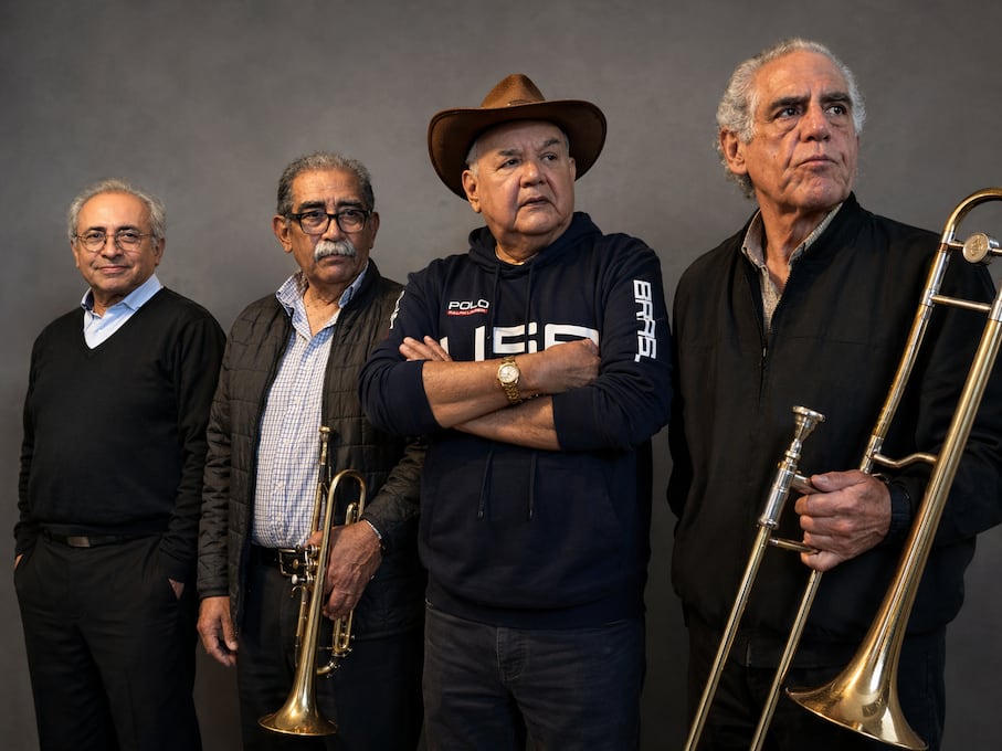 Black Sugar vuelve a los escenarios limeños con su característico sonido latin funk, en una presentación que reafirma su vigencia dentro de la historia musical peruana.