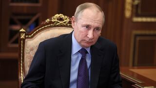 Tokayev informa a Putin de que la situación se estabiliza en Kazajistán
