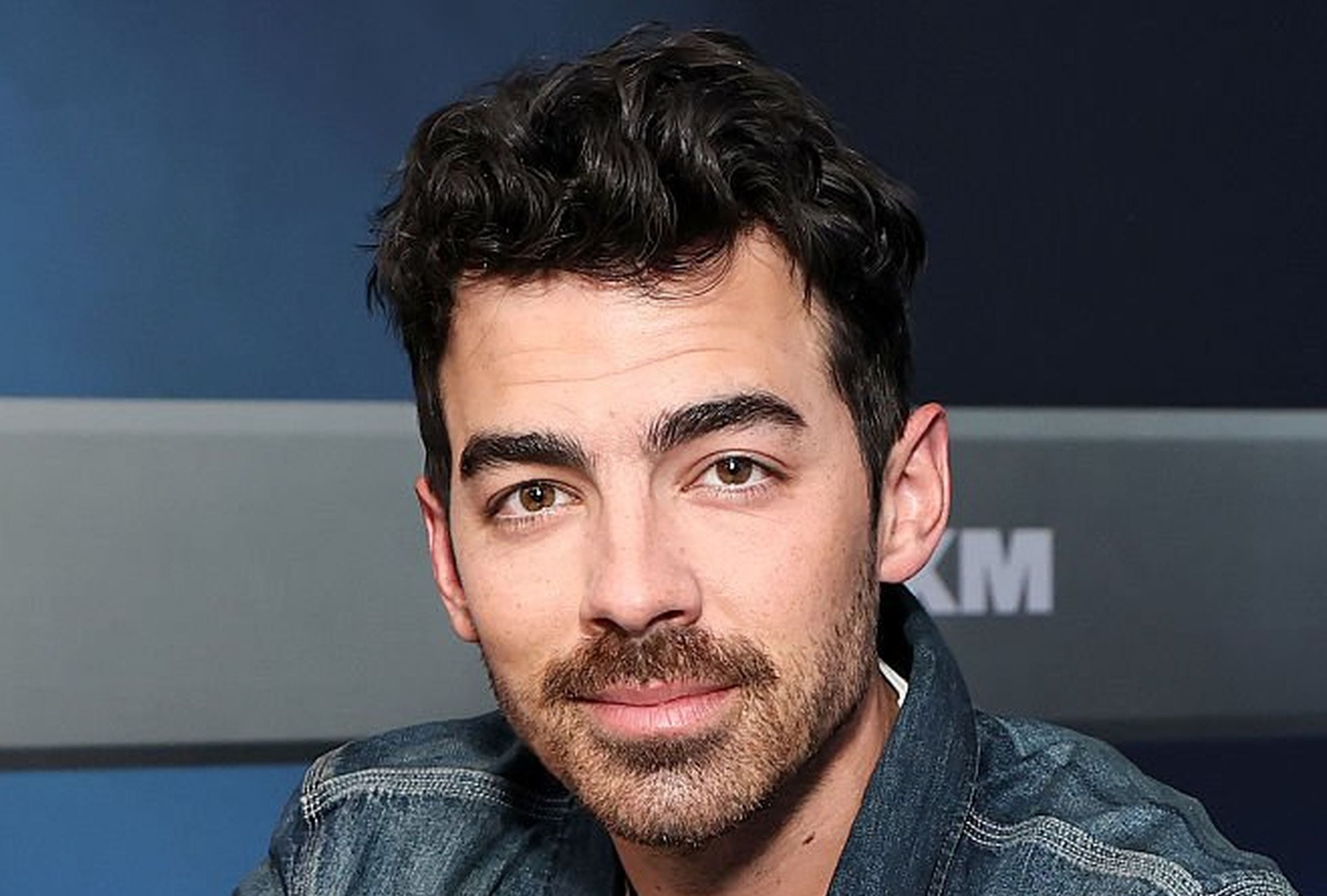 Joe Jonas reveló que la terapia lo ayudó a superar “uno de los momentos más oscuros” de su vida. (Foto: Jamie McCarthy / Getty Images)