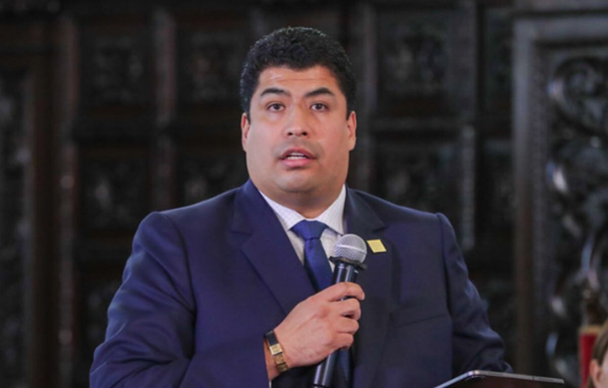 El ministro de Trabajo y Promoción del Empleo, Fernando Varela, defendió la designación de la exministra de Salud Rosa Gutiérrez como nueva titular de Essalud | Foto: Ministerio de Trabajo