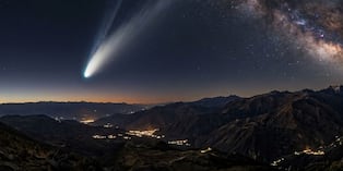 El cometa 10P/Tempel 2 alcanzará su máximo brillo y ofrecerá una de las mejores oportunidades para observarlo en décadas. (Foto: Imagen creada por El Comercio MAG usando Gemini)