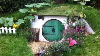 Esta pareja construyó la casa de un Hobbit en su jardín