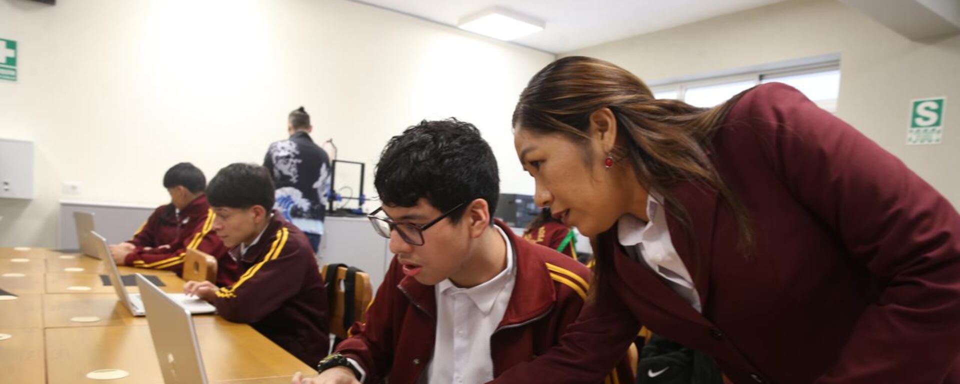 “Sin vocación, un docente puede convertirse en un obstáculo para el aprendizaje”, advierte Ángela Bravo | CADE Educación 2024