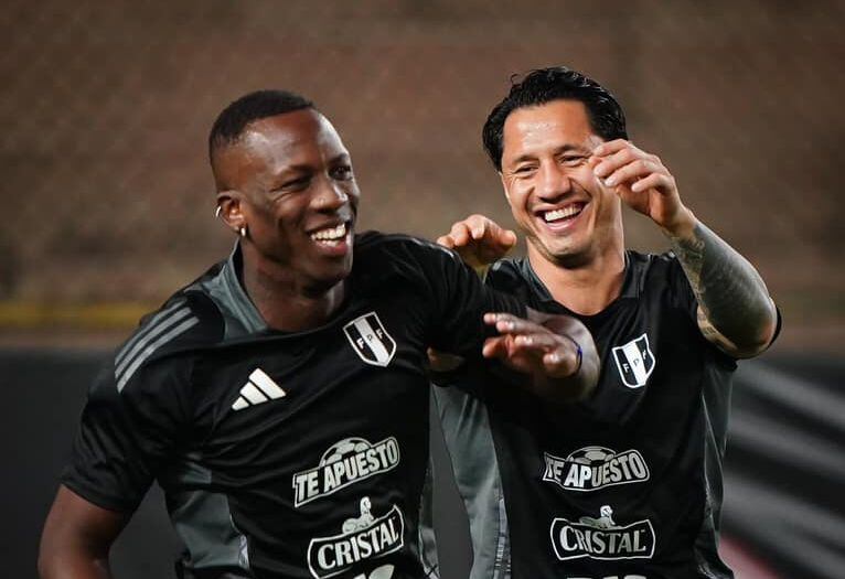 Por otro lado, se refirió a lo que significó llegar a Boca Juniors, tras jugar en la Liga española.