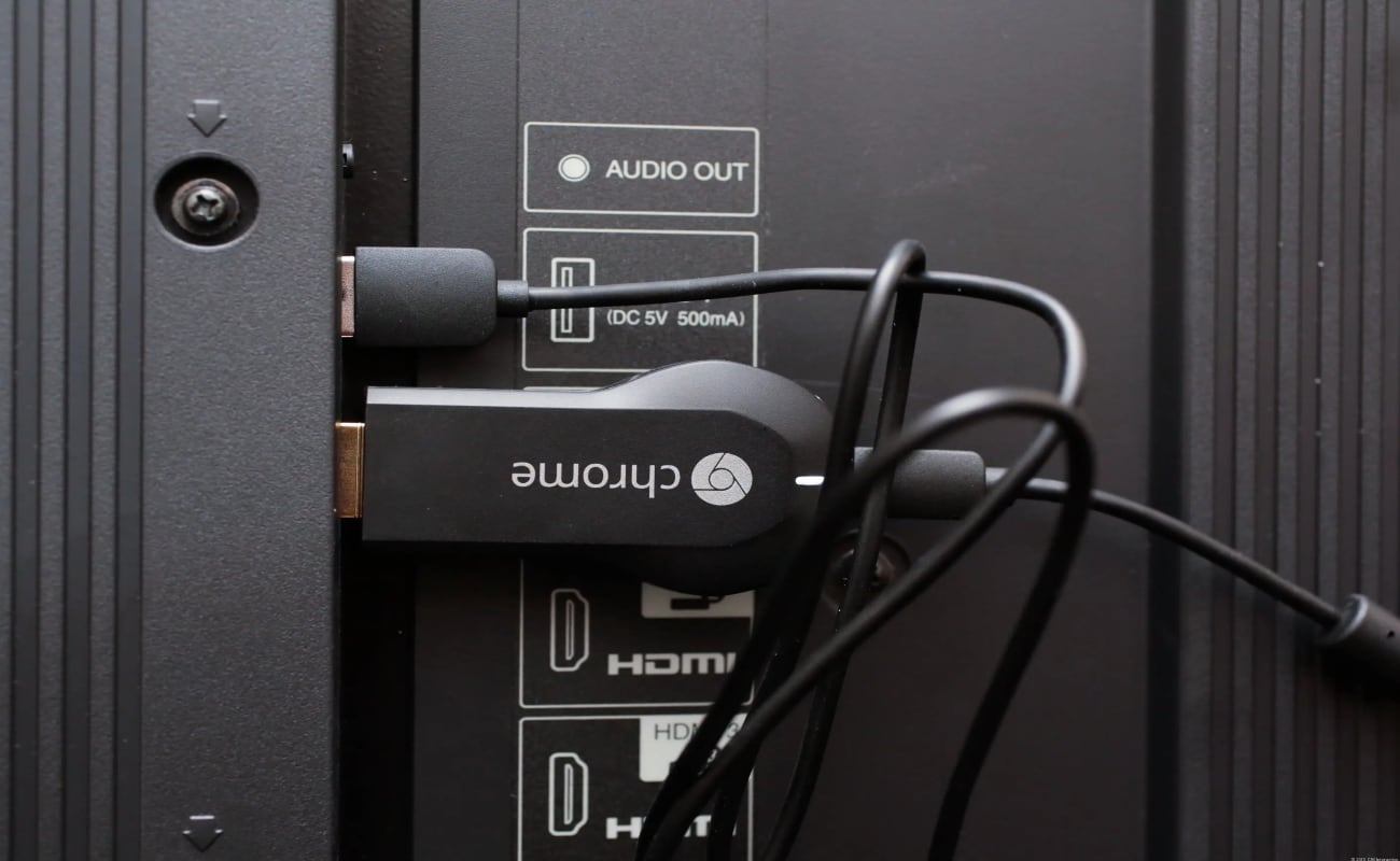 Esto pasa si conectas tu celular en el puerto USB de tu TV Smart. (Foto: ProAndroid)