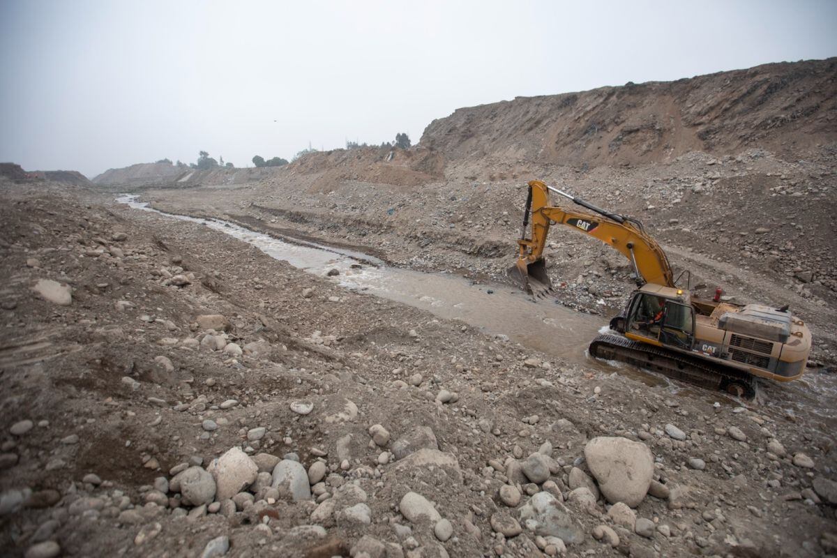 Municipalidad de Lima denuncia que sujetos amenazan a trabajadores y obstaculizan limpieza el río Chillón. (Foto: MML)