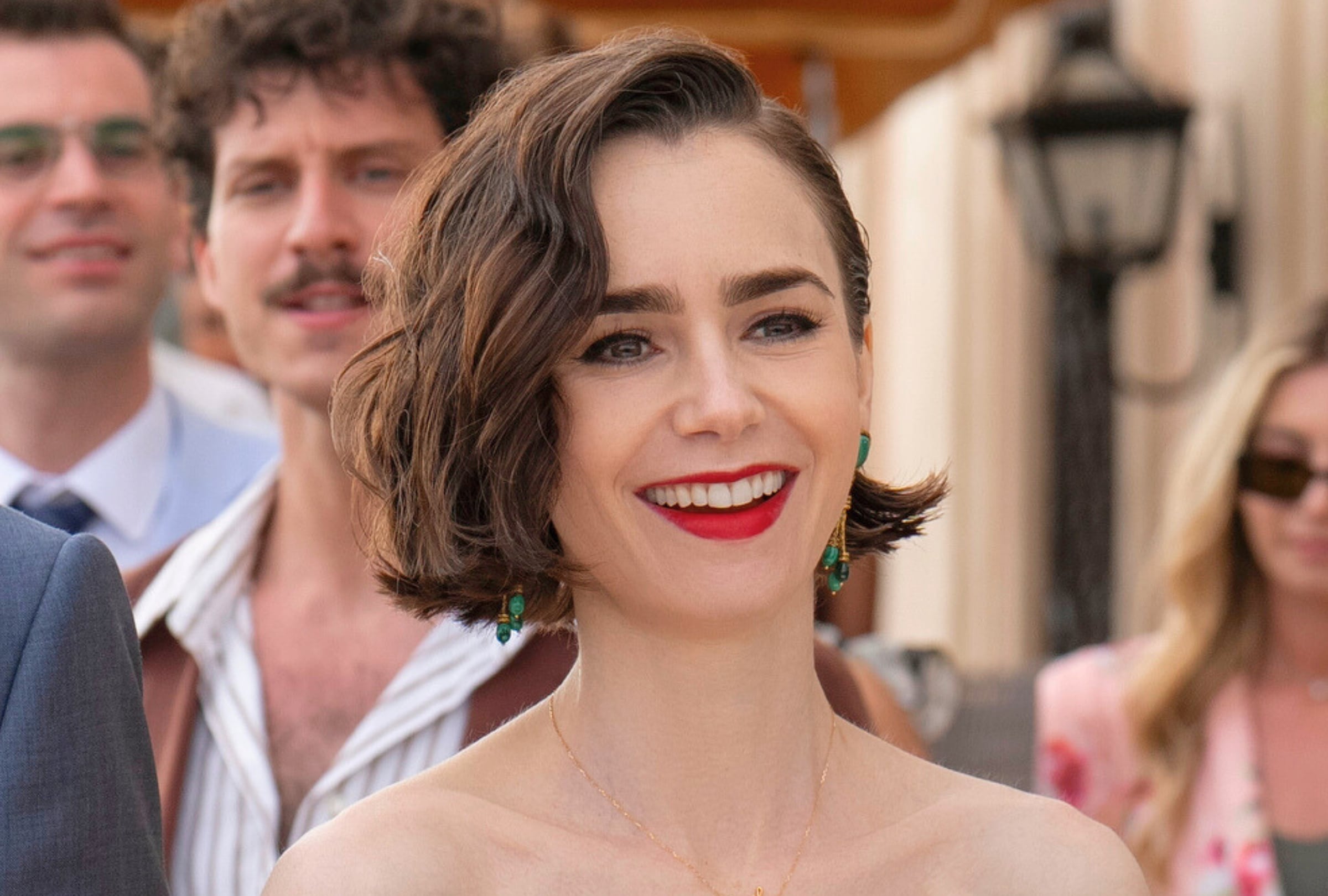 Emily Cooper es la protagonista de la serie "Emily in Paris". Ella está interpretada por la actriz Lily Collins (Foto: Netflix)