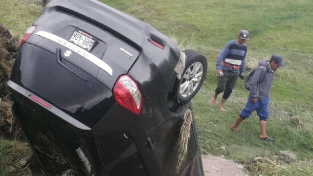 Ayacucho: Mujer de 28 años muere en auto arrastrado por huaico